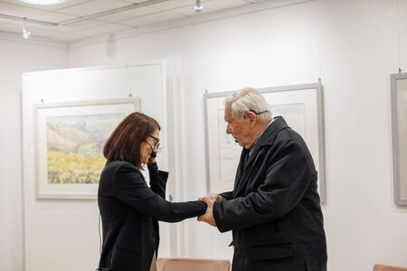 Slikar izrazil svoje veselje, da lahko spet gostuje v Ilirski Bistrici